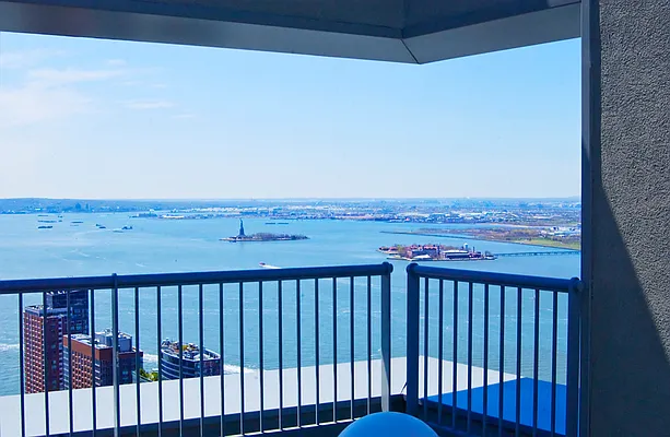 Rented by NOVO | media 44