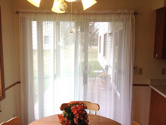 5th image of 22 Marie Ave E APT A