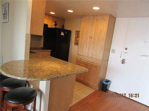 5th image of 4015 Bayshore Blvd APT 11D