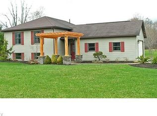 6011 McMullen Rd, Newton Falls, OH 44444