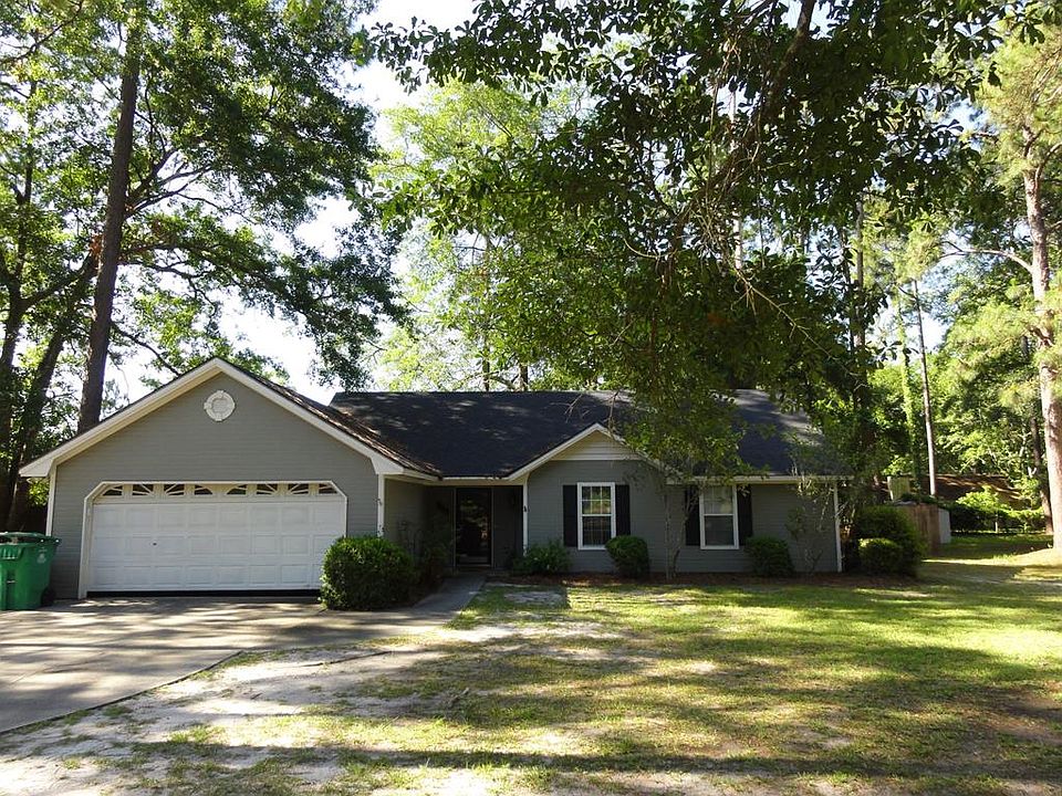 1st image of 407 Highland Heights Dr