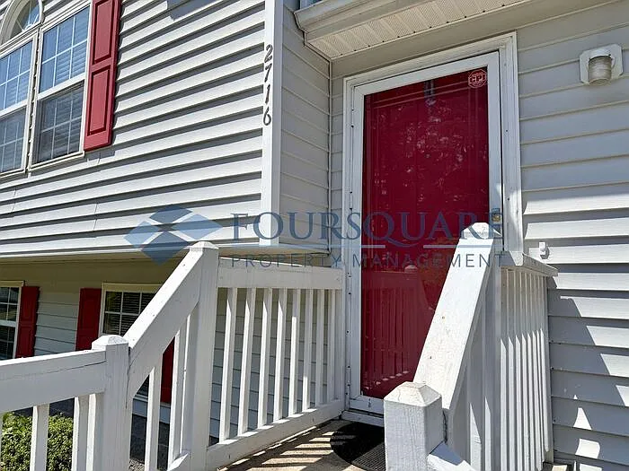 Building Photo - 2716 Midway Park Ct