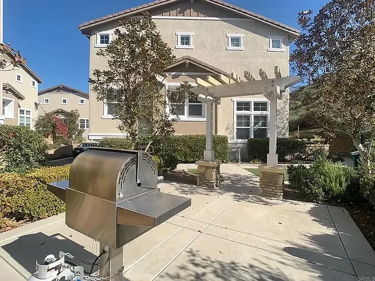3011 Cole Grade Dr — Photo 24