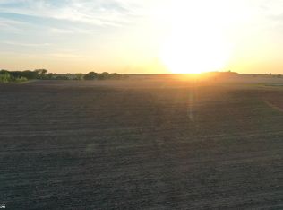 2535 York Ave, Fredericksburg, IA 50630