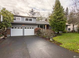 3207 SW 114th St, Seattle, WA 98146