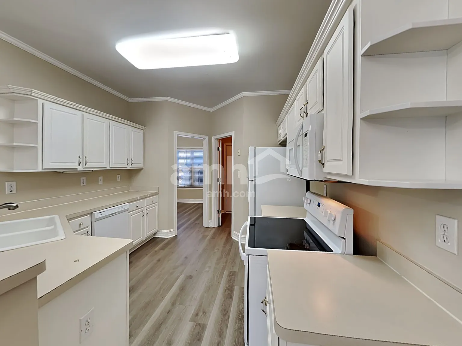 3 bed, 2.0 bath, 1511 sqft, $1,920 — Photo 4