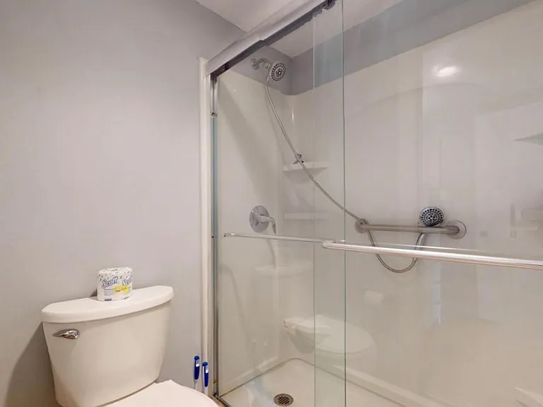 75 Brookwood Dr #D — Photo 10