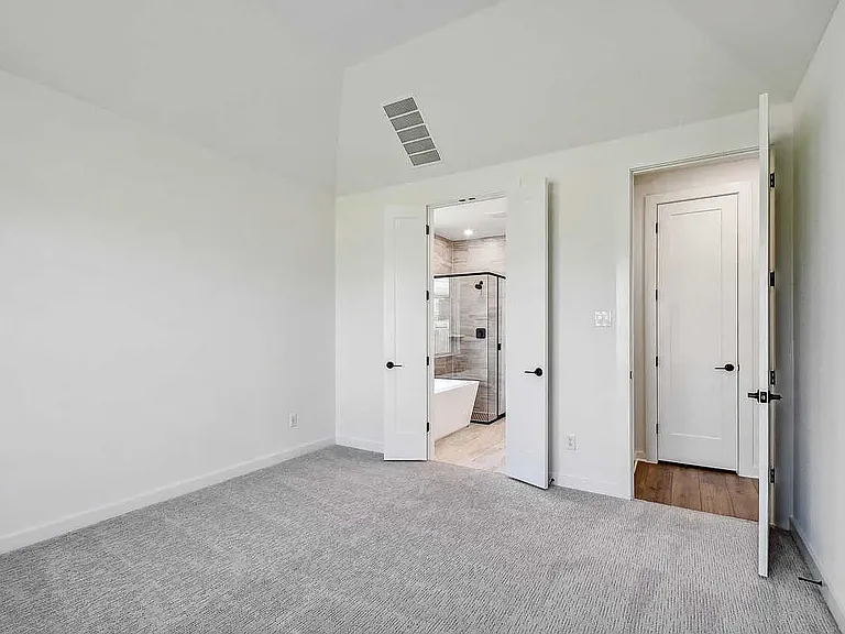 564 Biscayne Bay Bnd — Photo 12