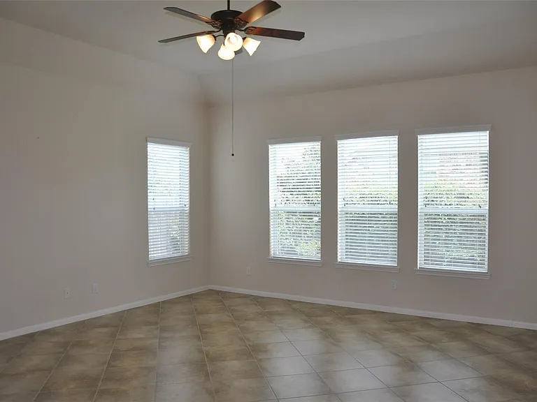 8161 Tranquil Lake Way — Photo 16