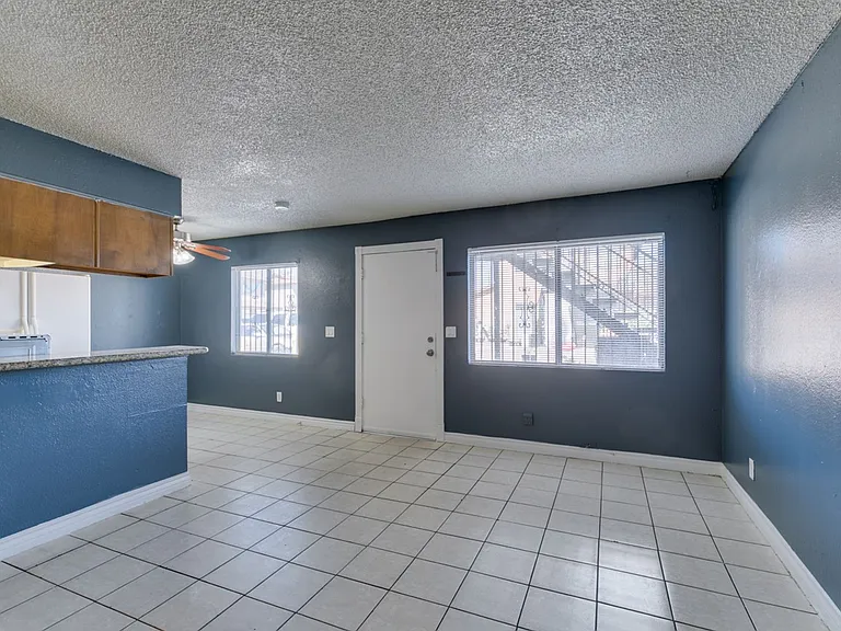1641 N Lamont St #C — Photo 12