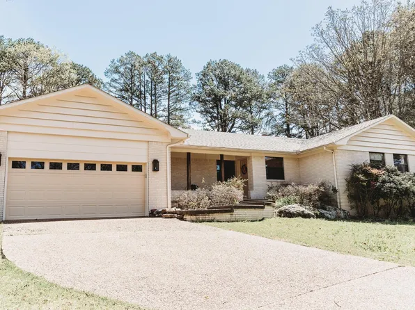 107 Christy Cir, Fairfield Bay, AR 72088