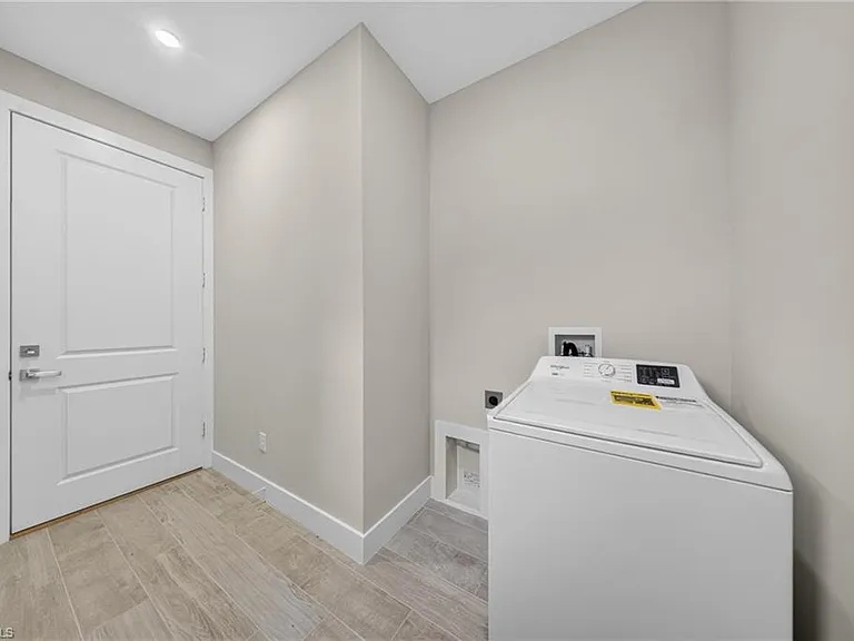 119 Wellington Ave — Photo 35