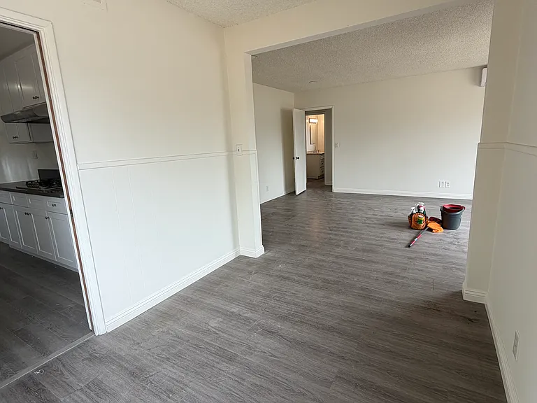 212 N Pasadena Ave #212 — Photo 4