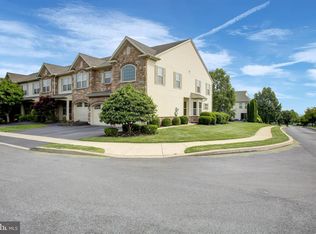 447 Nursery Dr N, Mechanicsburg, PA 17055