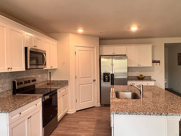3612 Drafton Dr — Photo 7
