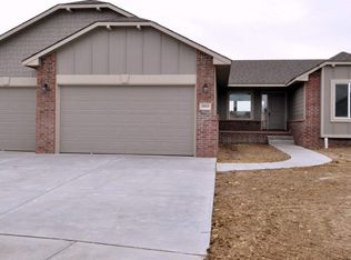 1915 E Violet Ct, Andover, KS 67002