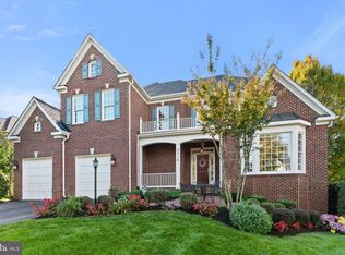 8318 Hancock Ct, Gainesville, VA 20155