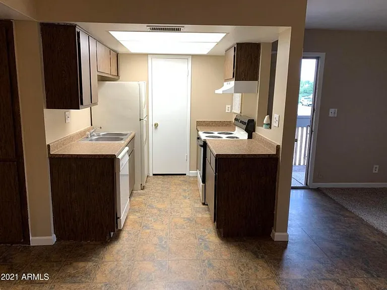 2217 E Cactus Rd #4 — Photo 4
