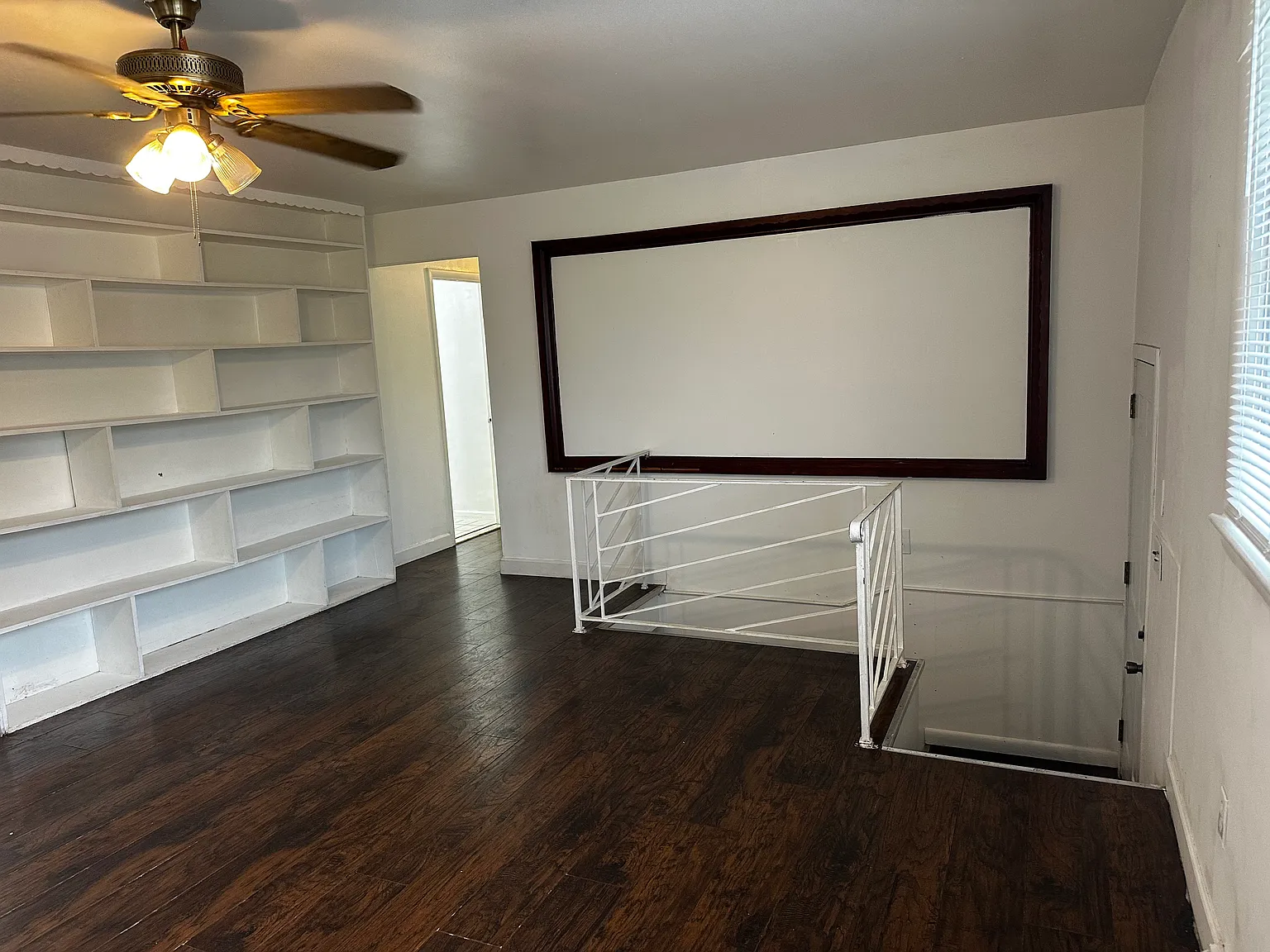 9510 Castle Dr — Photo 3