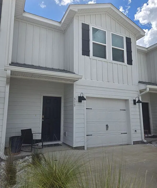 313 Salt Creek Ln