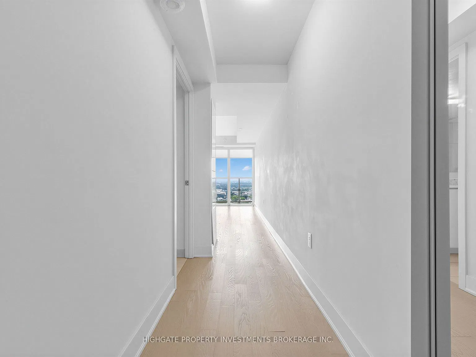 Studio, $2,100 — Photo 4