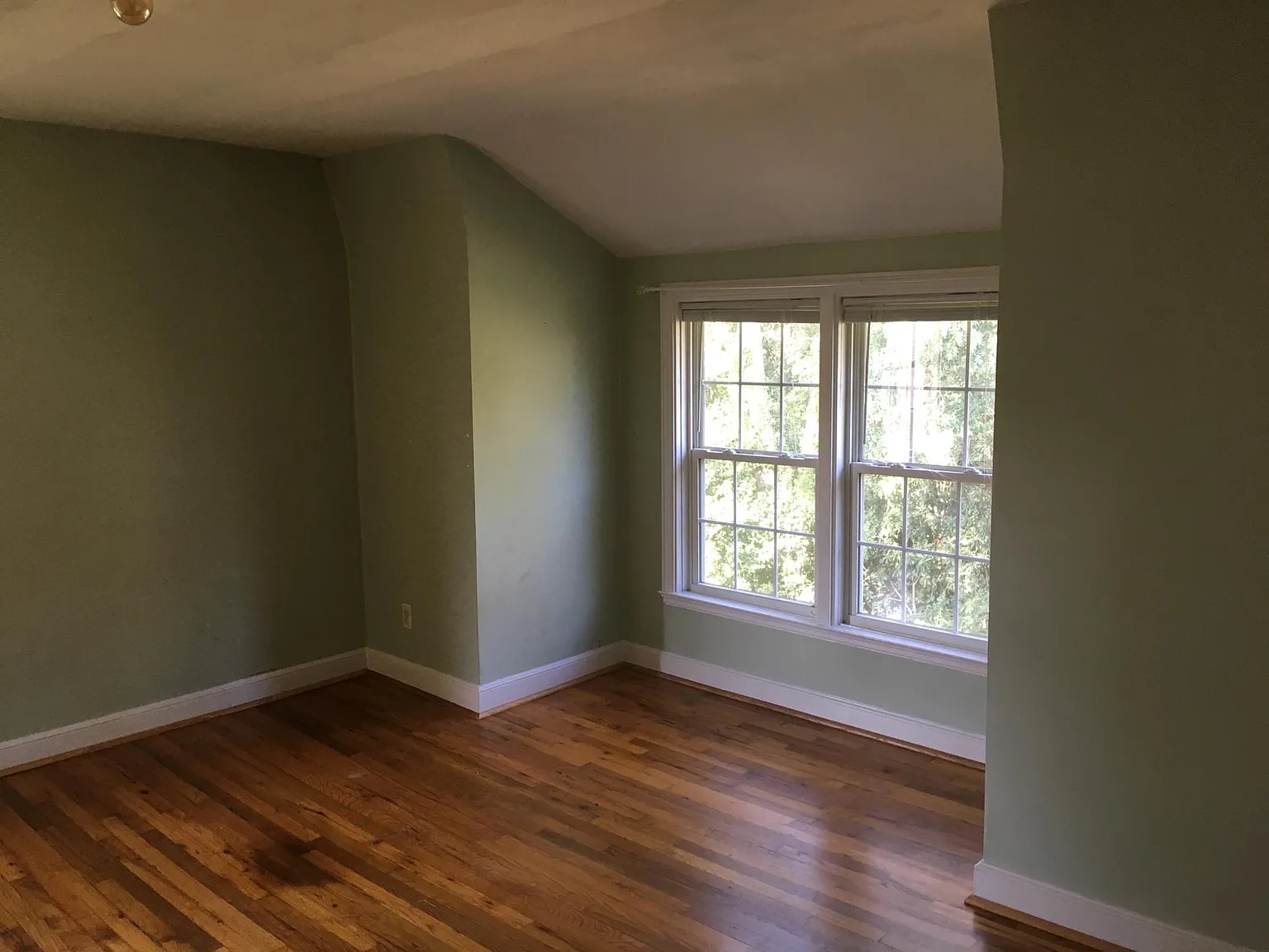 288 King Ave — Photo 3