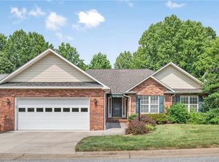 5372 Old Plantation Cir, Winston Salem, NC 27104