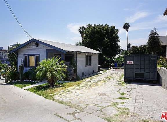 2nd image of 927 Everett St