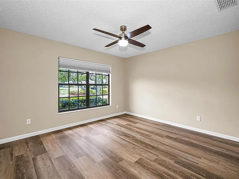 9307 Palm Haven Ct — Photo 19