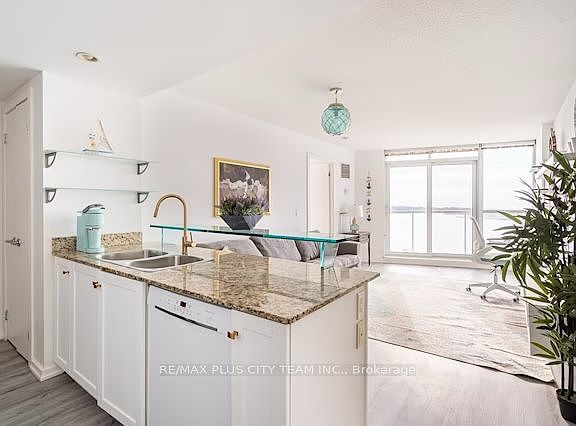 4th image of 208 Queens Quay W #1608