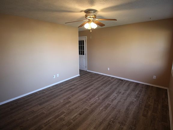 2nd image of 1601 Normandy Dr