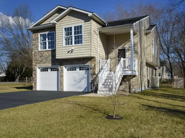 8105 Beverly Rd, Severn, MD 21144