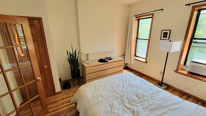 Rented by New York Dwellings LLC | media 16