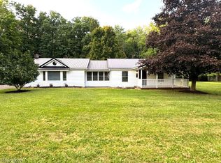 17626 Lakewood Ave, Lake Milton, OH 44429