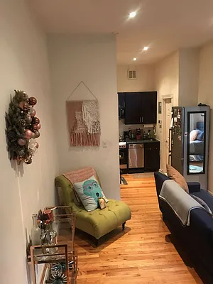 Rented by Avenues Real Estate | media 9