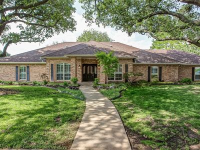 6712 Meadows West Dr S, Fort Worth, TX, 76132