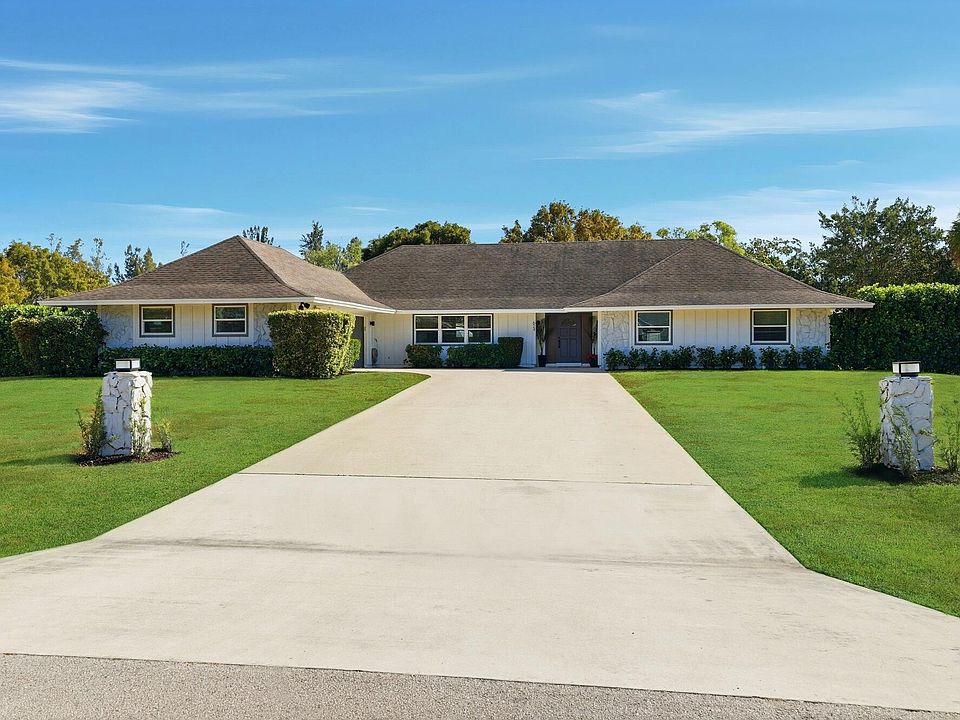 1st image of 624 Whippoorwill Row