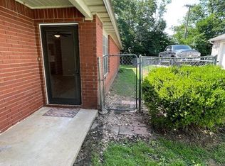 1679 N Saddlehorn Ave, Fayetteville, AR 72703