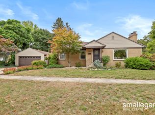 1905 Englewood Dr SE, Grand Rapids, MI 49506