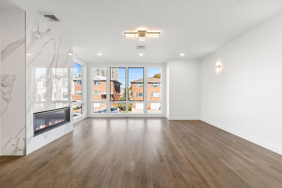 next background image