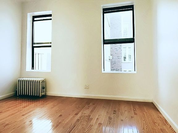 3rd image of 235 Eldridge St APT 22