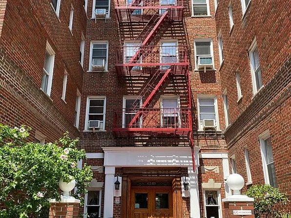 6389 Saunders St APT 6A, Flushing, NY 11374