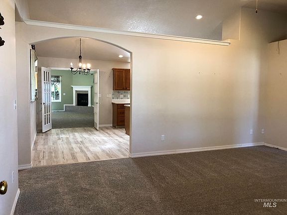 3rd image of 1511 W Sheridan Ave