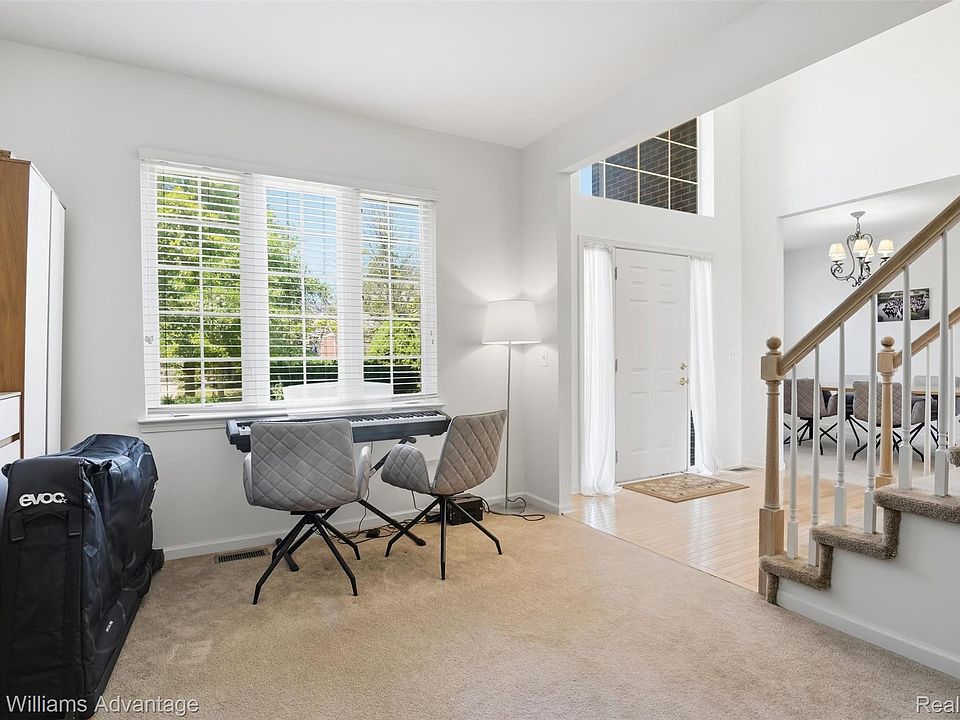 17012 Algonquin Dr, photo 6