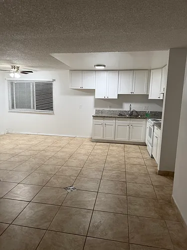 15848 Saticoy St #11 Photo 1