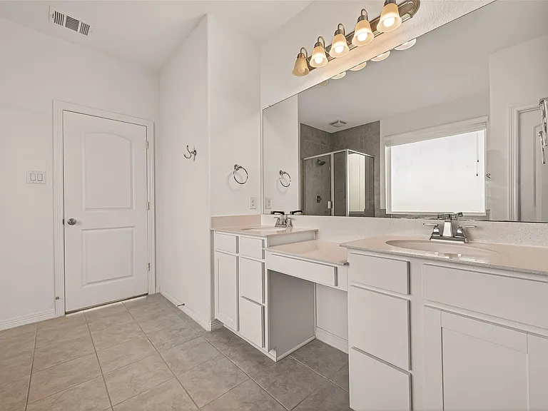 1006 Grey Dusk Ct — Photo 31