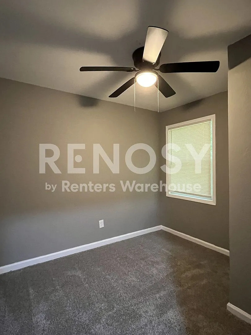 Cozy Rehabbed 4 Bed, 2 Bath Ranch Home with New Appliances - Schedule your self-guided tour today :) — Photo 4