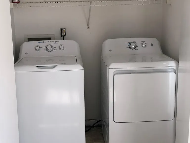2304 Raleigh Ct #5 — Photo 30