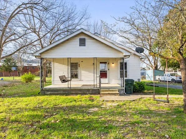 450 Cotter St, Ringgold, GA 30736