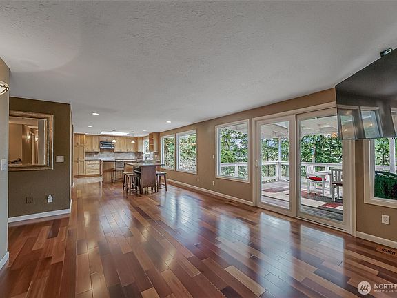 5th image of 16933 SE 149th Street